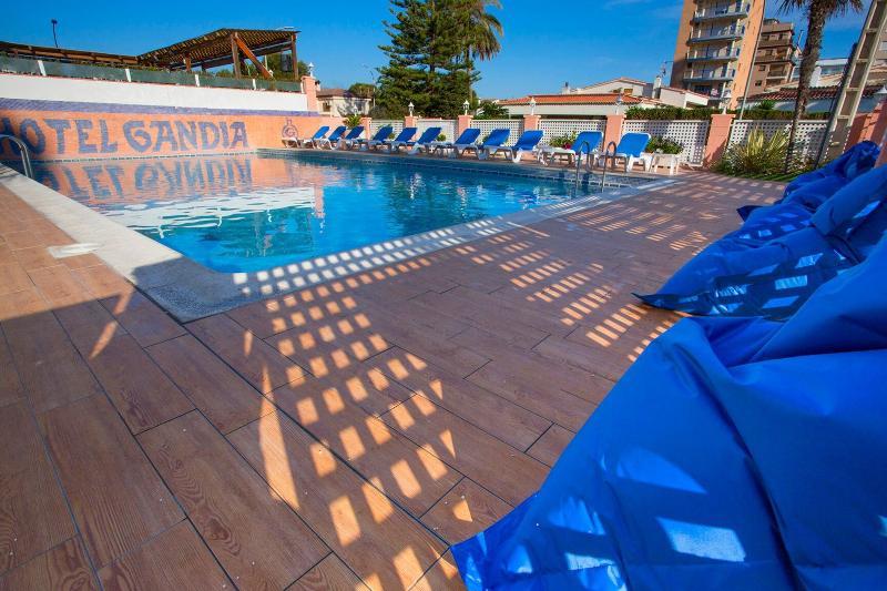 ホテル Gandia Playa エクステリア 写真
